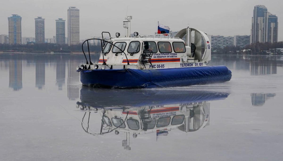 Спасатели усилили патрулирование рек и водоемов столицы