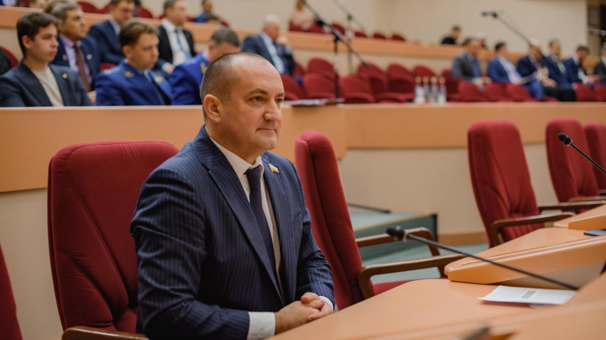 Калинин: в последние годы автомобиль стал неподъемной роскошью для россиян