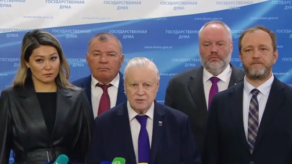 Миронов призвал убрать частные страховые организации из системы ОМС