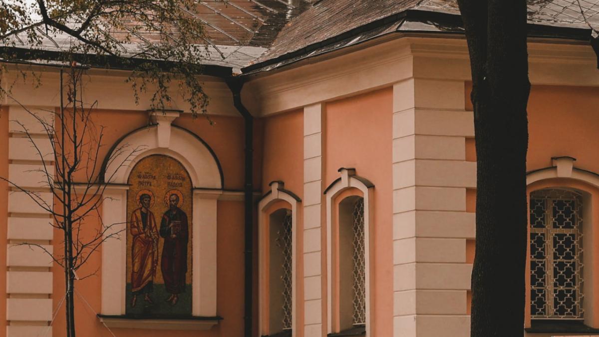 Началась реставрация церкви Успения Пресвятой Богородицы в Вешняках