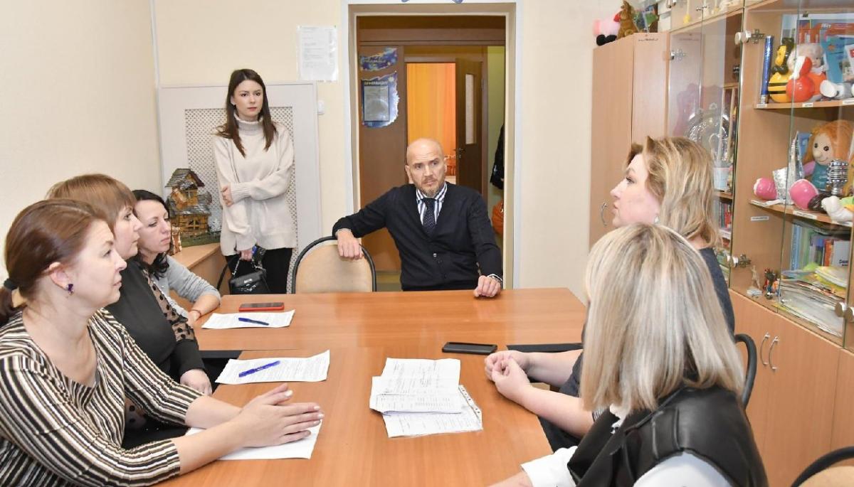 Дмитрий Голубков: учителям Подмосковья будет выделяться по 20 тысяч на аренду жилья